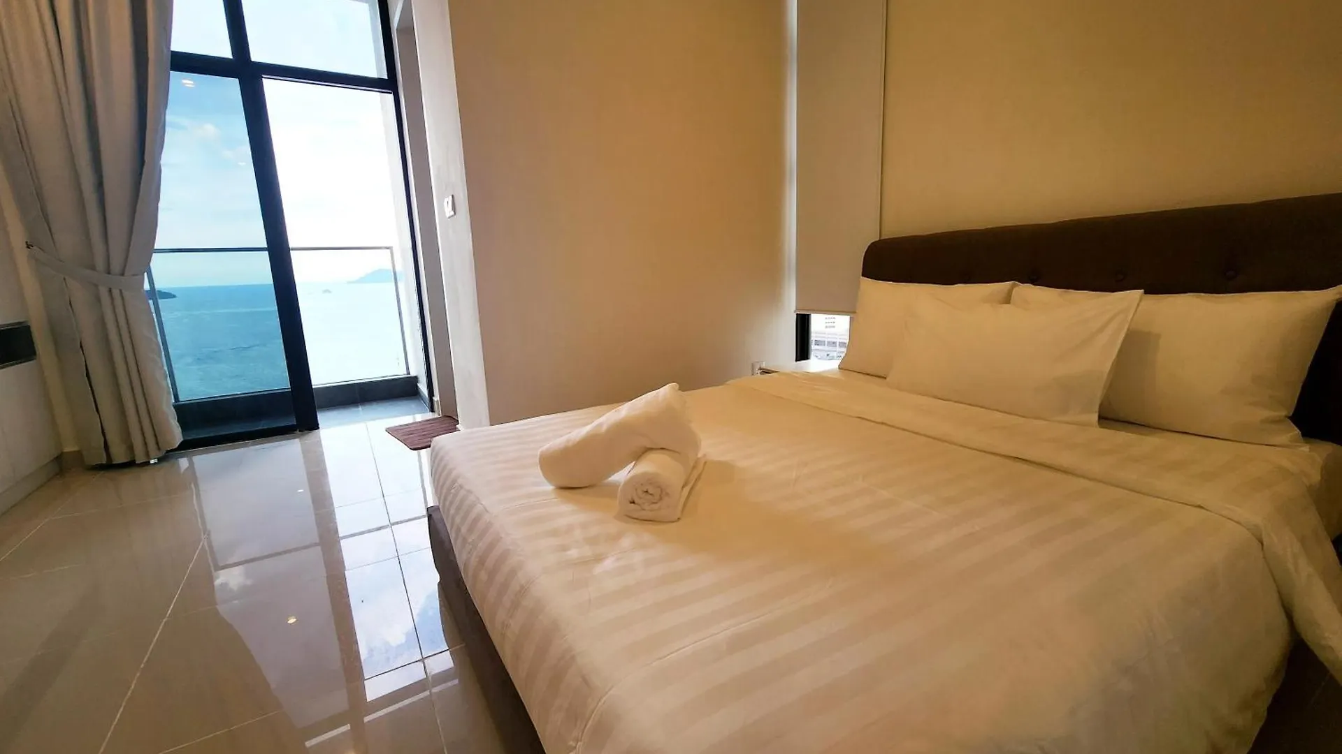 The Shore Kota Kinabalu City Centre By Lw Suites Apartment