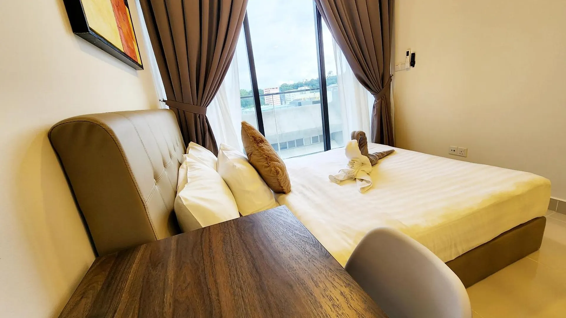 The Shore Kota Kinabalu City Centre By Lw Suites 公寓